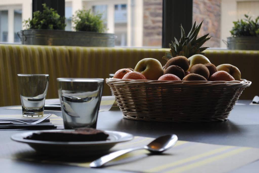 Hotel-Restaurant Le Victoria 렌 외부 사진